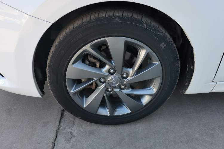Used CHANGAN Eado DT 2018 1.6L Automatic Smart Enjoyment Model Left Front Wheel Hub