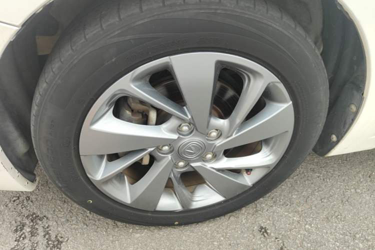 Used CHANGAN Eado DT 2018 1.6L Automatic Smart Enjoyment Model Left Front Wheel Hub