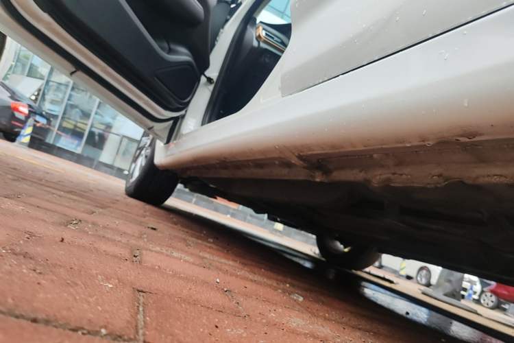Used CHANGAN Eado DT 2018 1.6L Automatic Smart Enjoyment Model Left Side Sill