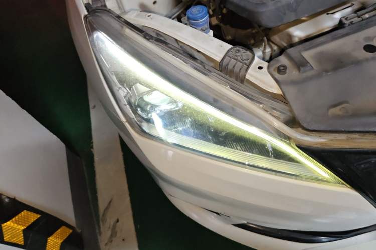 Used CHANGAN Eado DT 2018 1.6L Manual Smart Enjoyment Model Right Front Headlight