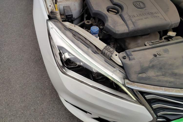 Used CHANGAN Eado DT 2018 1.6L Automatic Smart Enjoyment Model Right Front Headlight