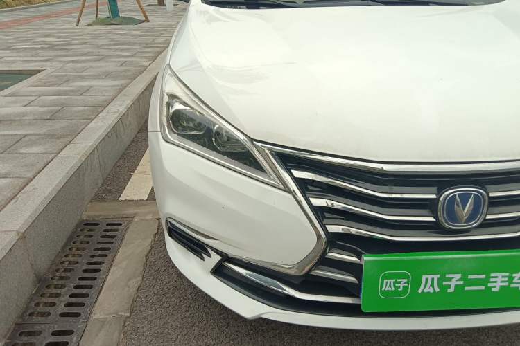 Used CHANGAN Eado DT 2018 1.6L Automatic Luxury Model Right Front Headlight