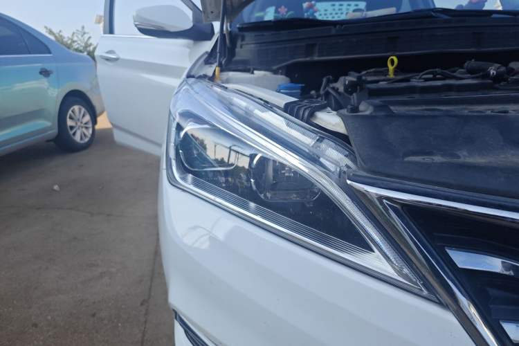 Used CHANGAN Eado DT 2018 1.6L Manual Smart Enjoyment Model Right Front Headlight