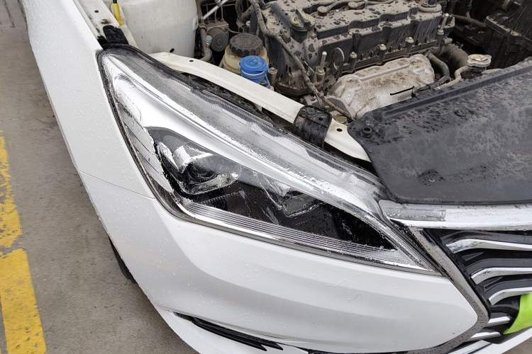 Used CHANGAN Eado DT 2018 1.6L Manual Comfort Model Right Front Headlight