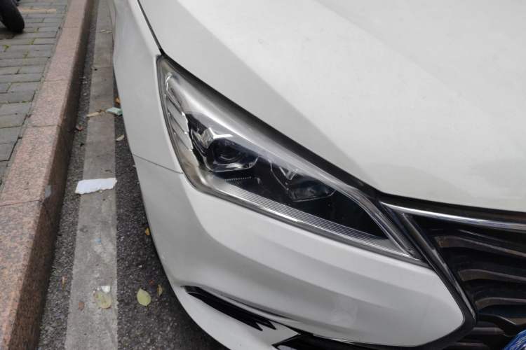 Used CHANGAN Eado DT 2018 1.6L Automatic Smart Enjoyment Model Right Front Headlight