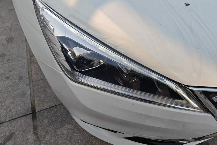 Used CHANGAN Eado DT 2018 1.6L Manual Comfort Model Right Front Headlight