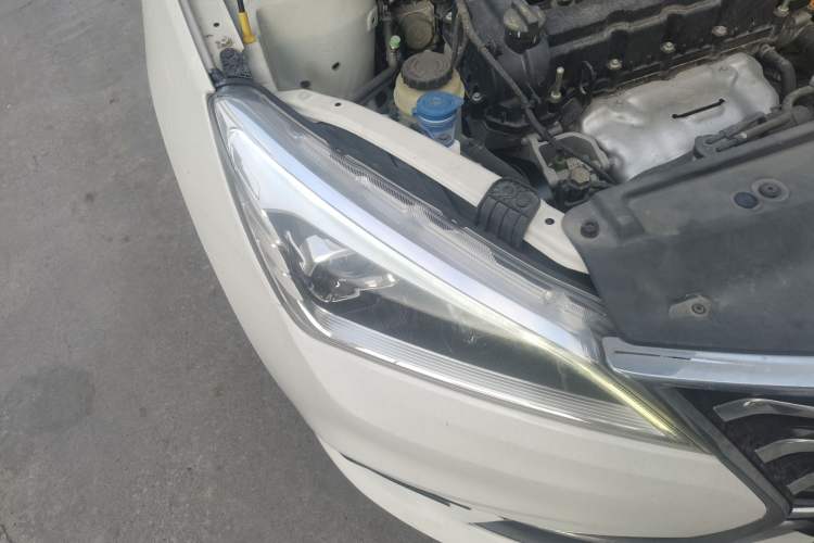 Used CHANGAN Eado DT 2018 1.6L Manual Smart Enjoyment Model Right Front Headlight