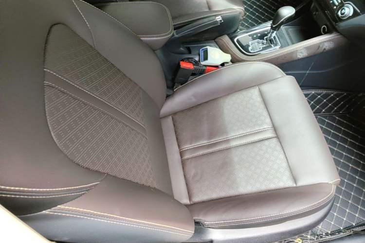 Used CHANGAN Eado DT 2018 1.6L Automatic Smart Enjoyment Model Right Front Seat