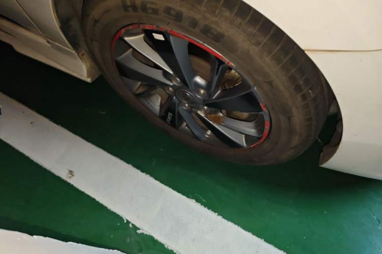 Used CHANGAN Eado DT 2018 1.6L Manual Smart Enjoyment Model Right Front Wheel Hub