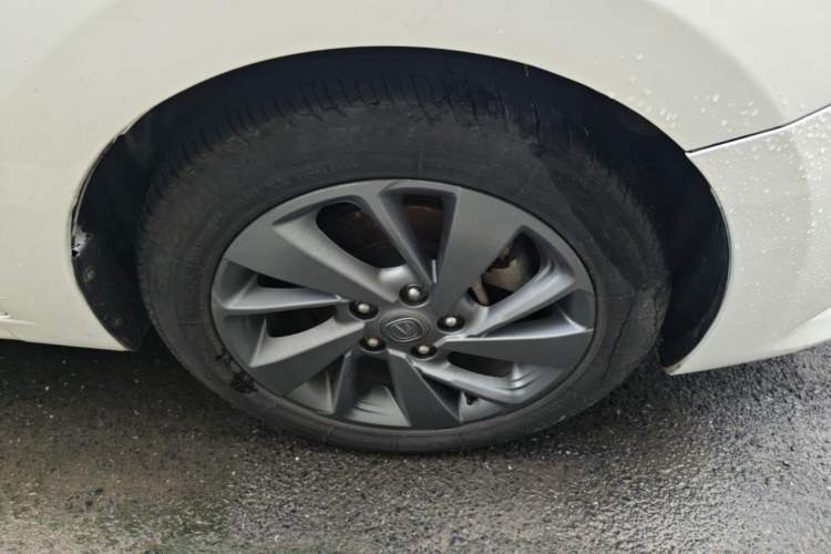 Used CHANGAN Eado DT 2018 1.6L Manual Enjoyment Model Right Front Wheel Hub