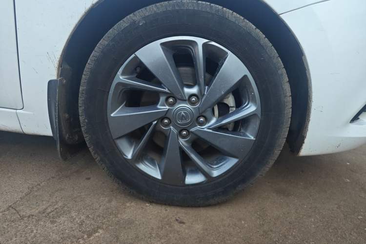 Used CHANGAN Eado DT 2018 1.6L Manual Smart Enjoyment Model Right Front Wheel Hub