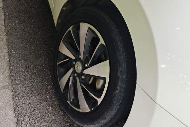 Used CHANGAN Eado DT 2018 1.6L Automatic Luxury Model Right Front Wheel Hub