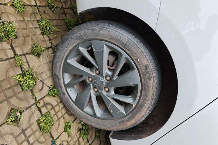 Used CHANGAN Eado DT 2018 1.6L Manual Smart Enjoyment Model Right Rear Wheel Hub