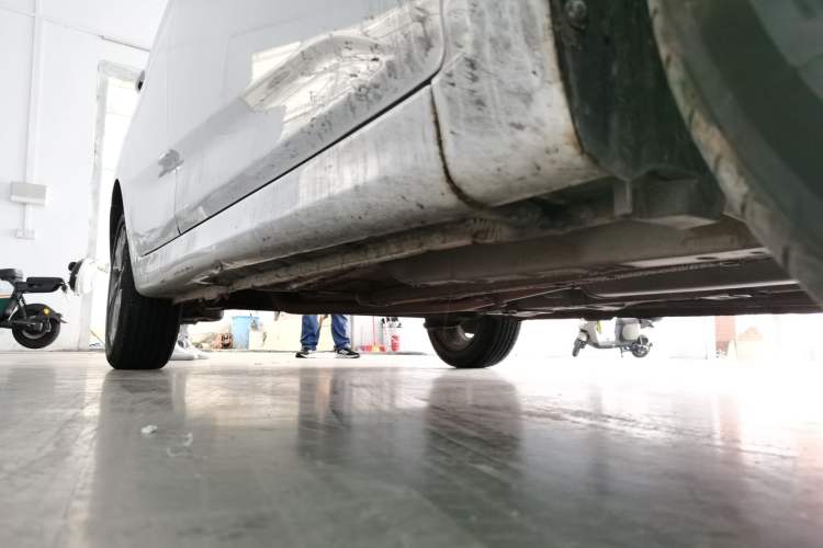 Used CHANGAN Eado DT 2018 1.6L Manual Comfort Model Right Side Sill