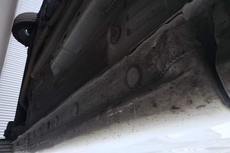 Used CHANGAN Eado DT 2018 1.6L Automatic Smart Enjoyment Model Right Side Sill