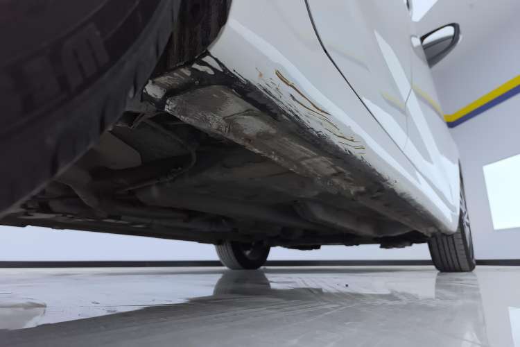 Used CHANGAN Eado DT 2018 1.6L Manual Comfort Model Right Side Sill