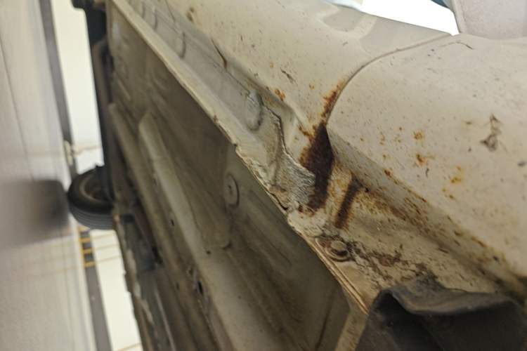 Used CHANGAN Eado DT 2018 1.6L Manual Comfort Model Right Side Sill