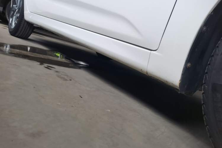 Used CHANGAN Eado DT 2018 1.6L Automatic Smart Enjoyment Model Right Side Sill