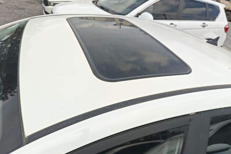 Used CHANGAN Eado DT 2018 1.6L Manual Smart Enjoyment Model Roof