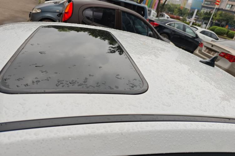 Used CHANGAN Eado DT 2018 1.6L Manual Smart Enjoyment Model Roof