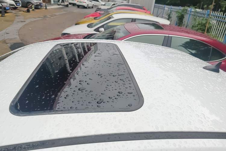 Used CHANGAN Eado DT 2018 1.6L Automatic Smart Enjoyment Model Roof