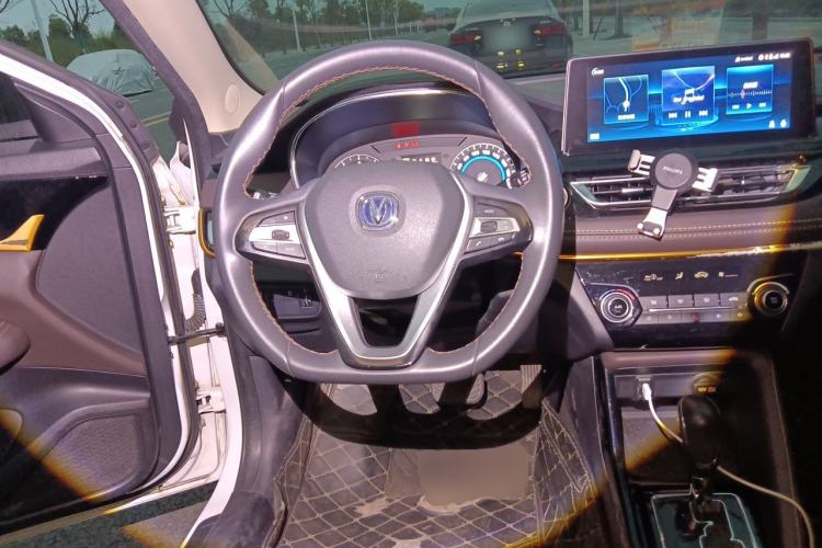 Used CHANGAN Eado DT 2018 1.6L Automatic Luxury Model Steering Wheel