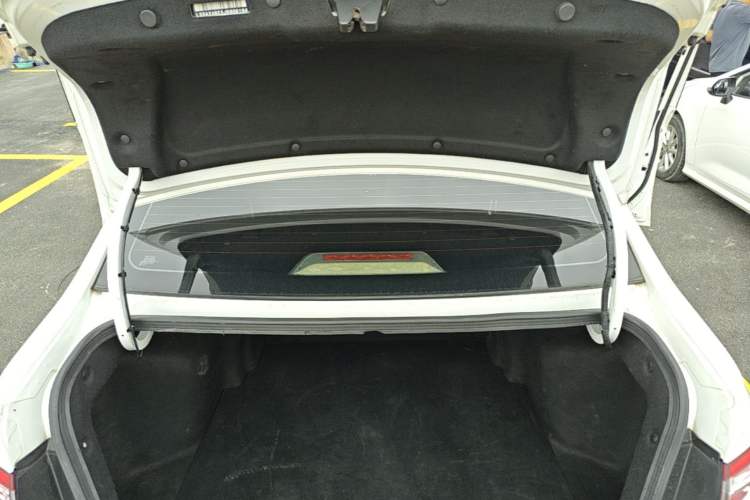 Used CHANGAN Eado DT 2018 1.6L Manual Smart Enjoyment Model Trunk