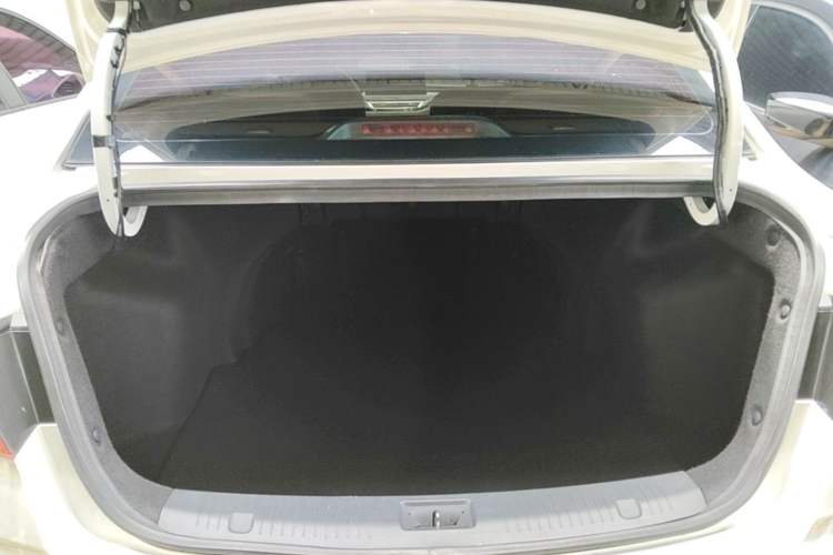 Used CHANGAN Eado DT 2018 1.6L Automatic Smart Enjoyment Model Trunk