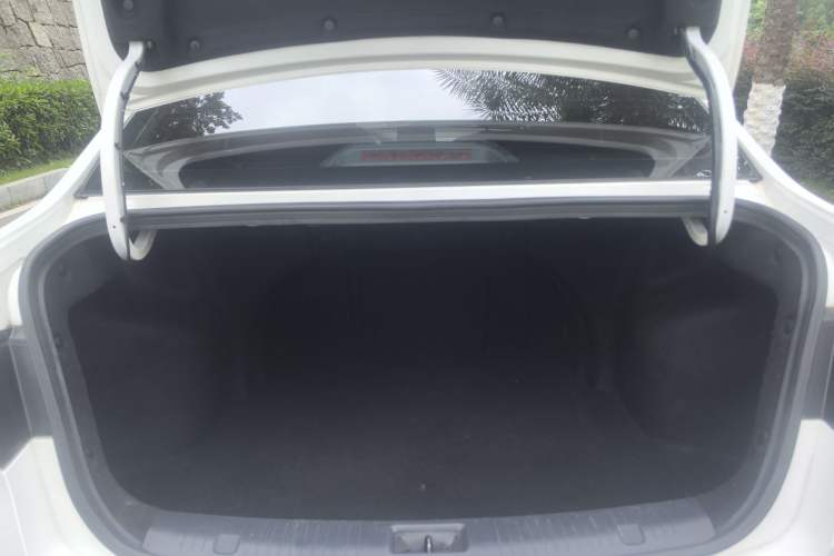 Used CHANGAN Eado DT 2018 1.6L Automatic Enjoyment Model Trunk