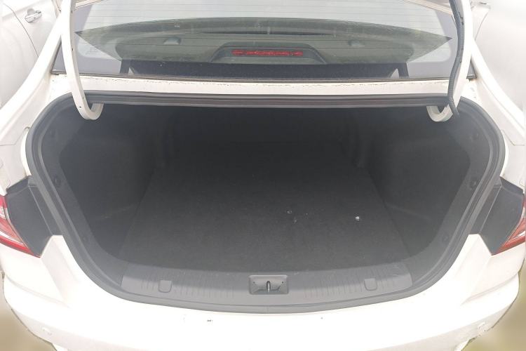 Used CHANGAN Eado DT 2018 1.6L Manual Smart Enjoyment Model Trunk