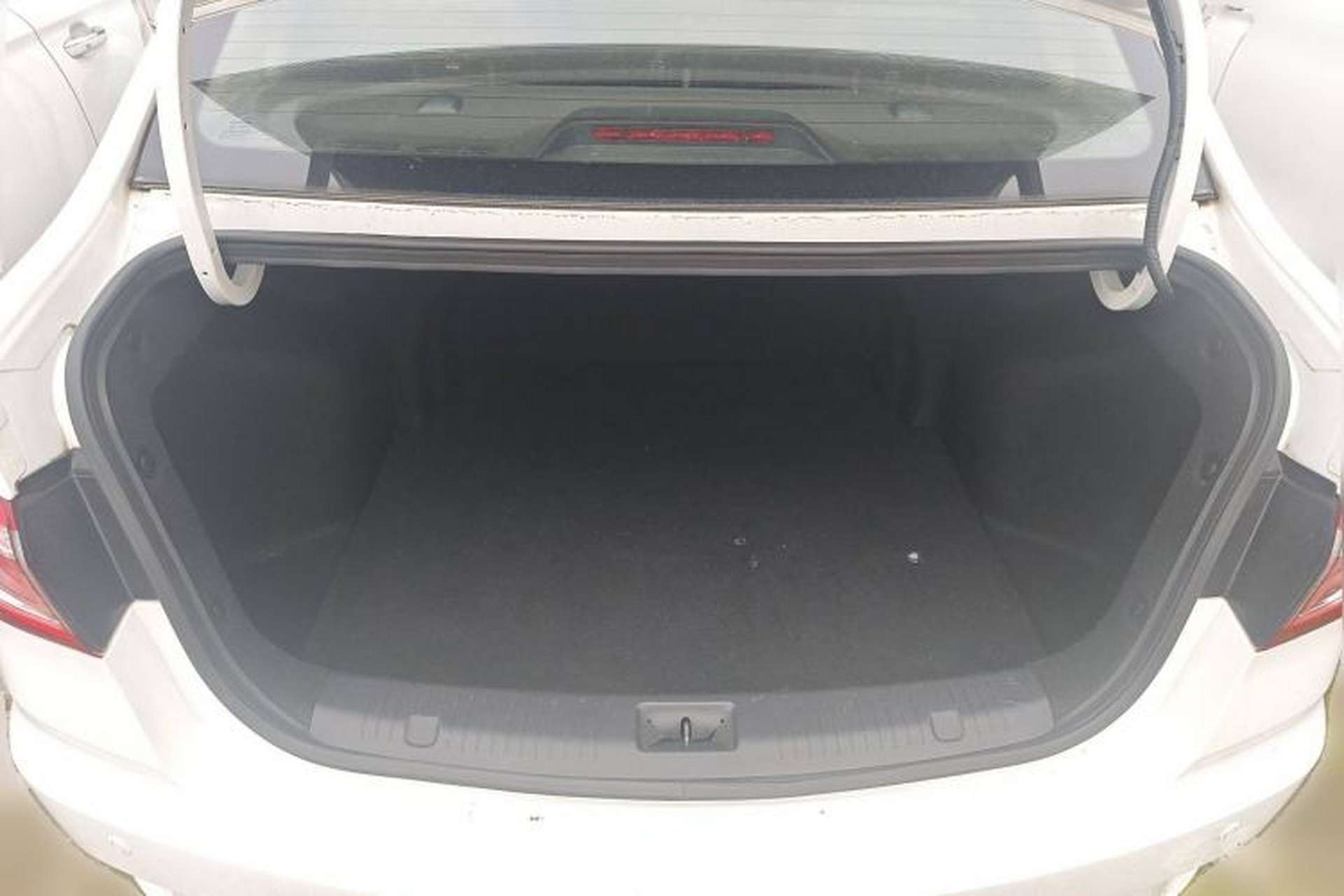 Used CHANGAN Eado DT 2018 1.6L Manual Smart Enjoyment Model Trunk