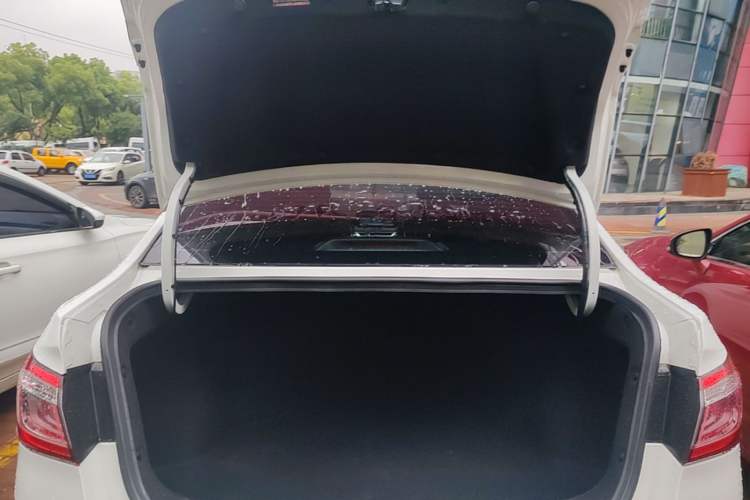 Used CHANGAN Eado DT 2018 1.6L Automatic Smart Enjoyment Model Trunk