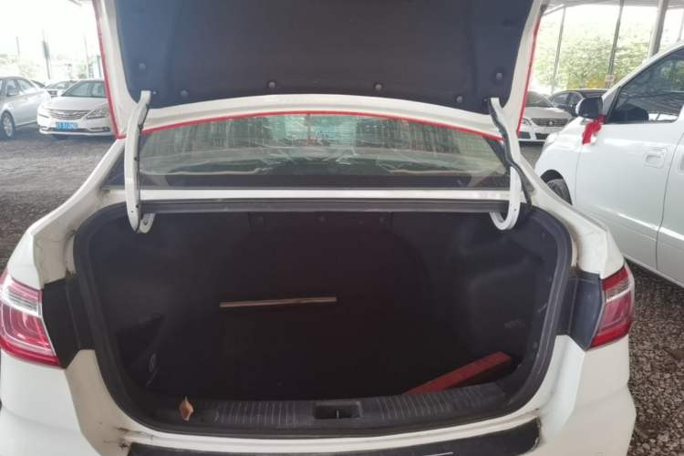 Used CHANGAN Eado DT 2018 1.6L Automatic Smart Enjoyment Model Trunk