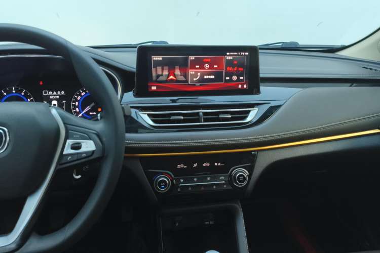 Used CHANGAN Eado DT 2018 1.6L Manual Smart Enjoyment Model Audio And AC Panel