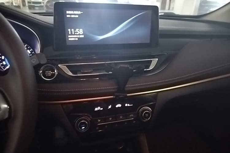 Used CHANGAN Eado DT 2018 1.6L Automatic Smart Enjoyment Model Audio And AC Panel
