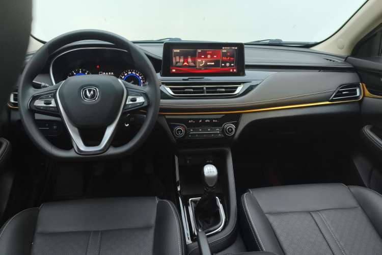Used CHANGAN Eado DT 2018 1.6L Manual Smart Enjoyment Model Center Console