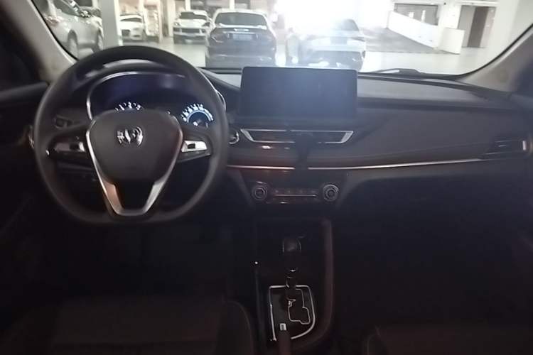 Used CHANGAN Eado DT 2018 1.6L Automatic Smart Enjoyment Model Center Console