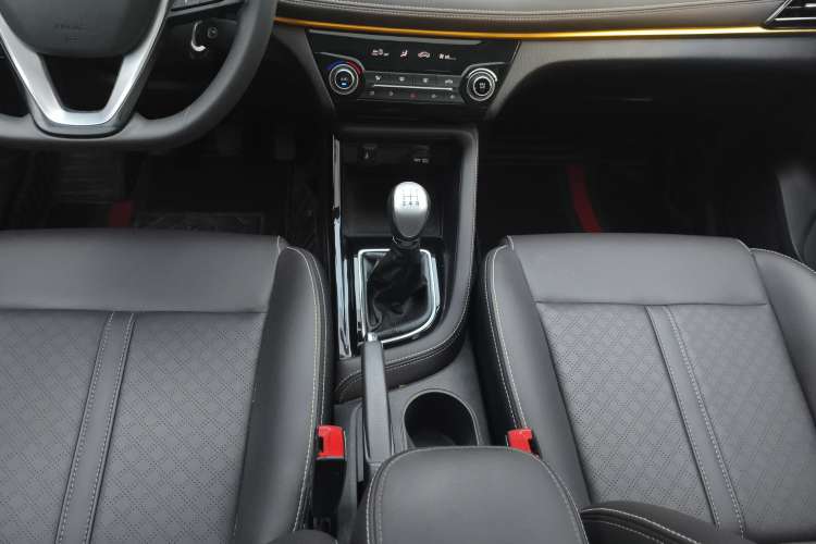 Used CHANGAN Eado DT 2018 1.6L Manual Smart Enjoyment Model Gear Lever