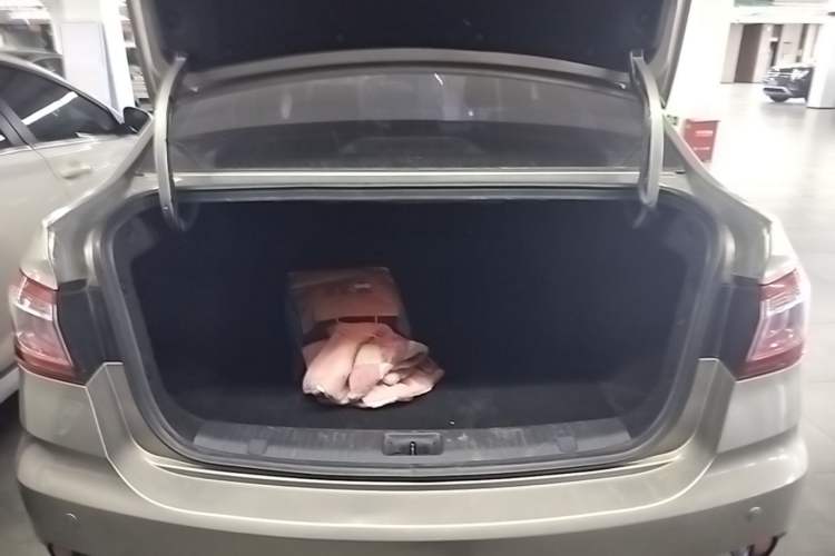 Used CHANGAN Eado DT 2018 1.6L Automatic Smart Enjoyment Model Trunk