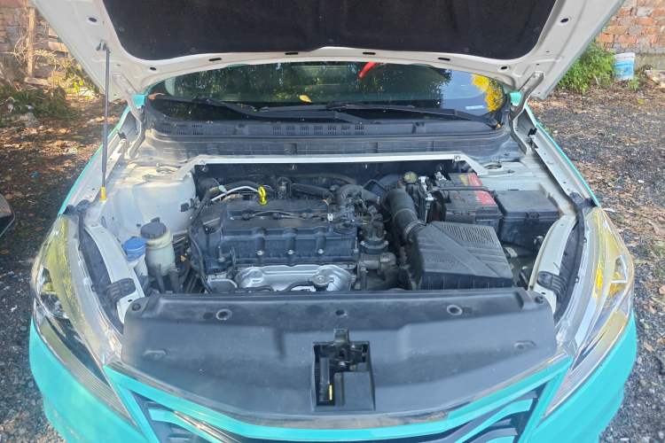 Used CHANGAN Eado DT 2019 1.6L Manual Comfort Model China VI Standard Engine Bay
