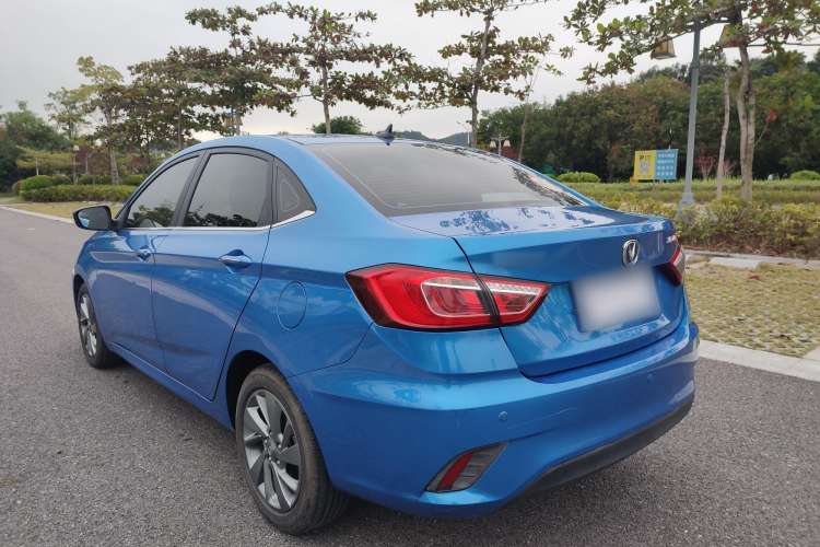 Used CHANGAN Eado DT 2019 1.6L Manual Enjoyment Model China V Standard Exterior 4
