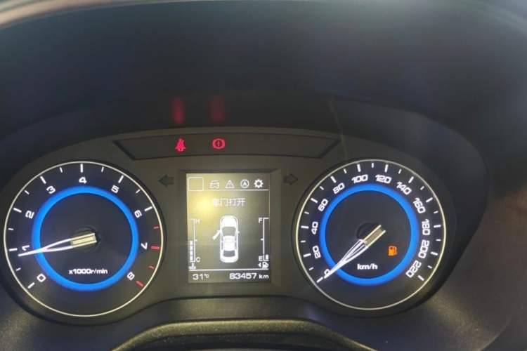 Used CHANGAN Eado DT 2019 1.6L Manual Comfort Model China VI Standard Odometer Close Up