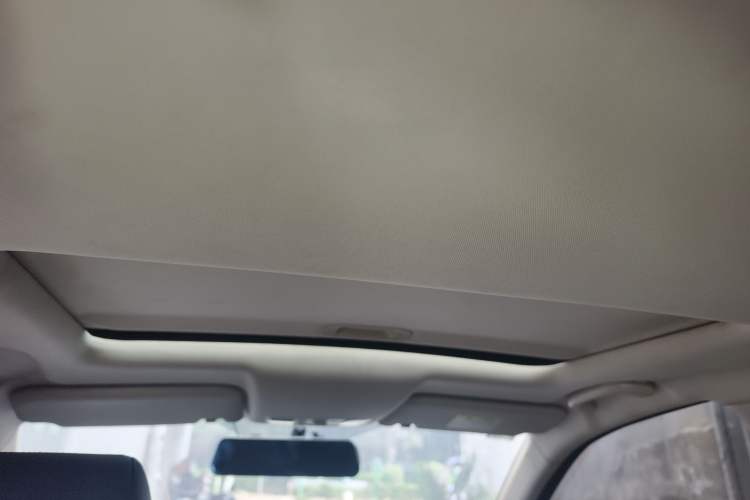 Used CHANGAN Eado DT 2019 1.6L Manual Enjoyment Model China VI Standard Headliner