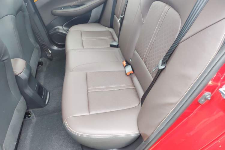 Used CHANGAN Eado DT 2019 1.6L Manual Enjoyment Model China VI Standard Left Rear Seat