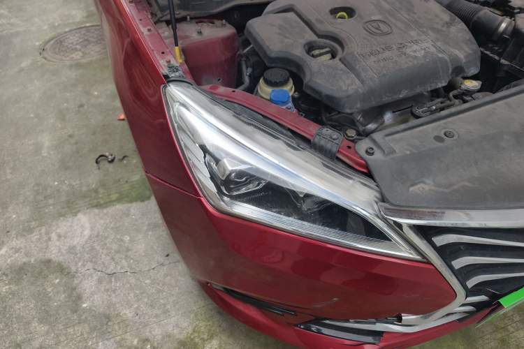 Used CHANGAN Eado DT 2019 1.6L Manual Enjoyment Model China VI Standard Right Front Headlight