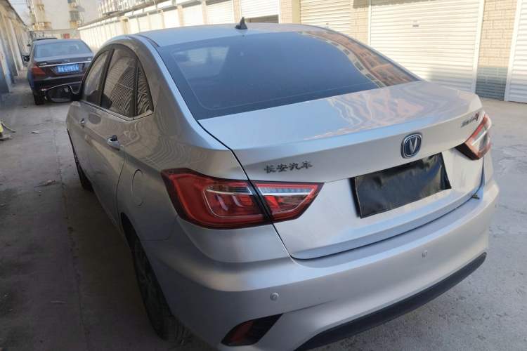 Used CHANGAN Eado DT 2019 1.6L Automatic Smart Enjoyment Model China VI Standard Exterior 2