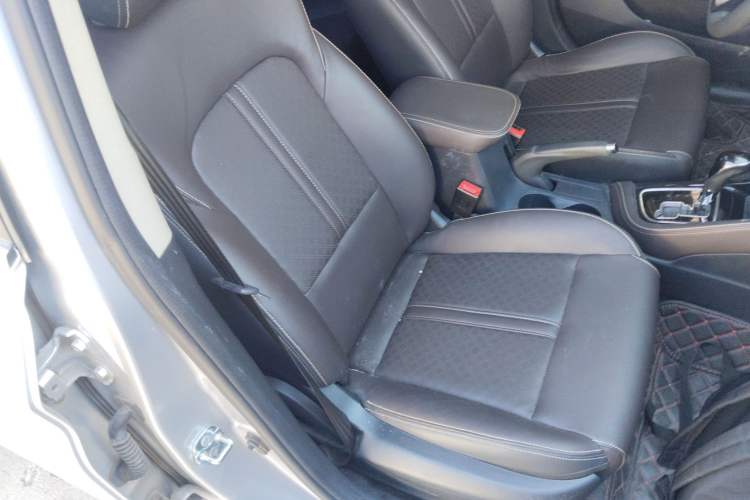 Used CHANGAN Eado DT 2019 1.6L Automatic Smart Enjoyment Model China VI Standard Right Front Seat