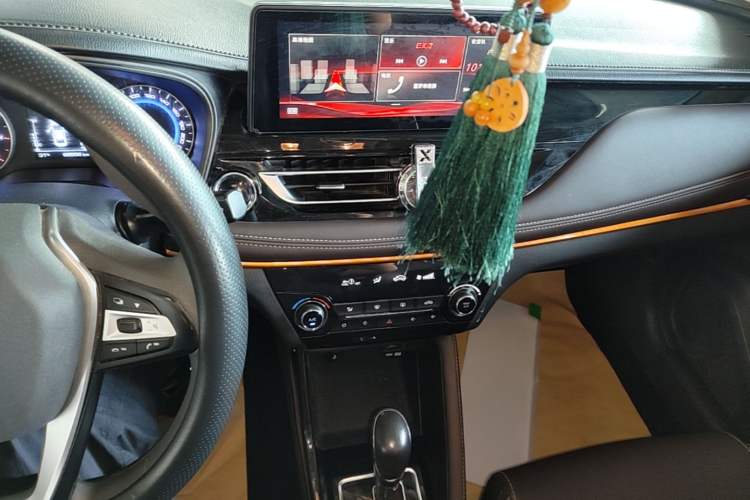 Used CHANGAN Eado DT 2019 1.6L Automatic Smart Enjoyment Model China VI Standard Audio And AC Panel