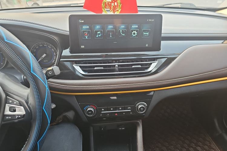 Used CHANGAN Eado DT 2019 1.6L Manual Enjoyment Model China VI Standard Audio And AC Panel