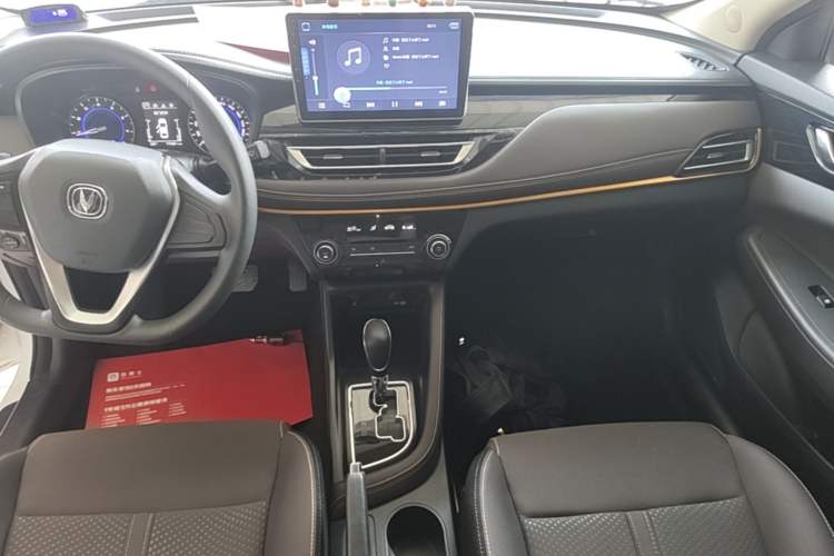 Used CHANGAN Eado DT 2019 1.6L Automatic Enjoyment Model China VI Standard Audio And AC Panel